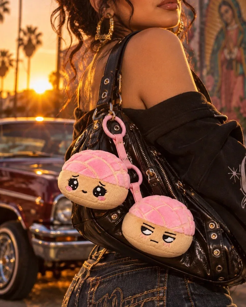Chuco and Chula Concha Plush Keychain Set - Adorable Mexican Sweet Bread Charm 6 Chuco and Chula Concha Plush Keychain Set - Adorable Mexican Sweet Bread Charm